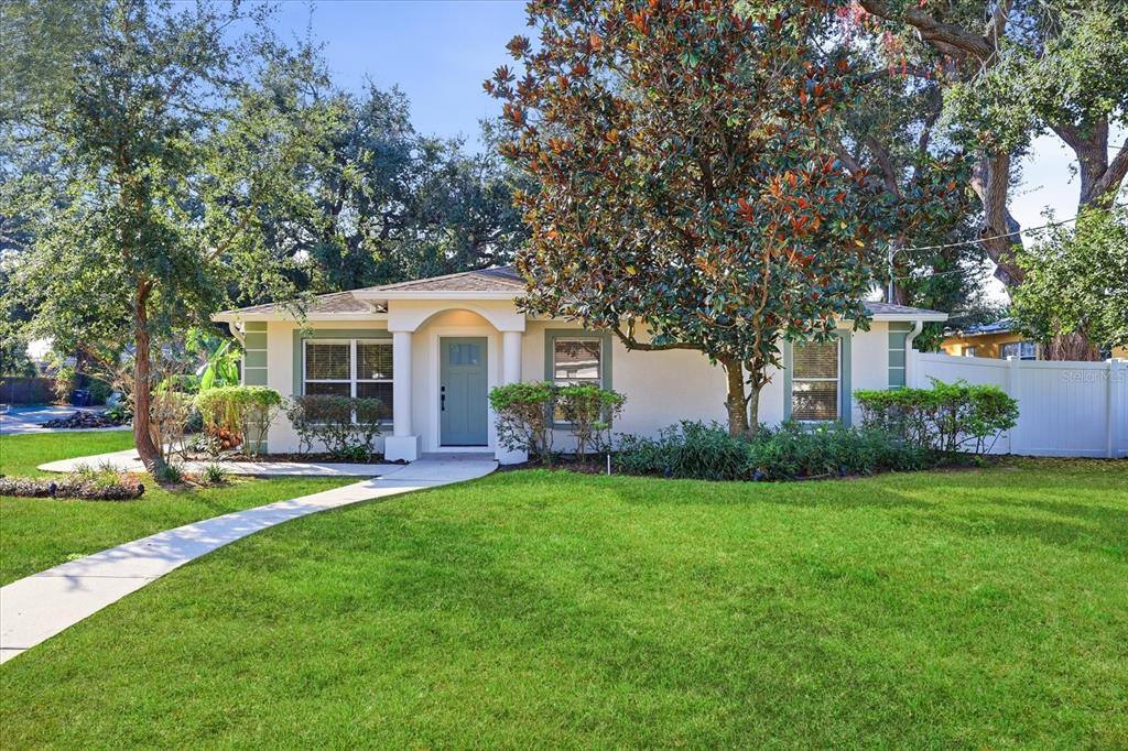 Apartment for rent at 2802 W N A St, Tampa, FL 33609