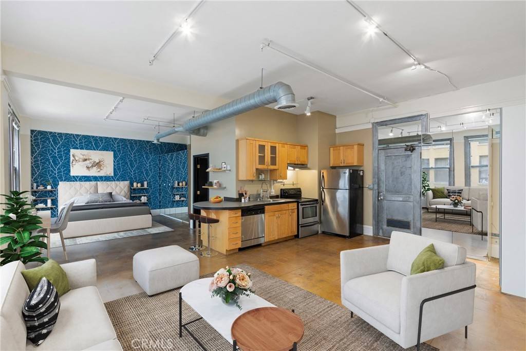 Apartment for rent at 108 W 2nd St #410, Los Angeles, CA 90012