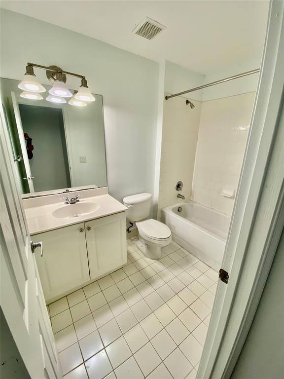 Apartment for rent at 8720 Cypress Walk Court, Fort Lauderdale, FL 33321