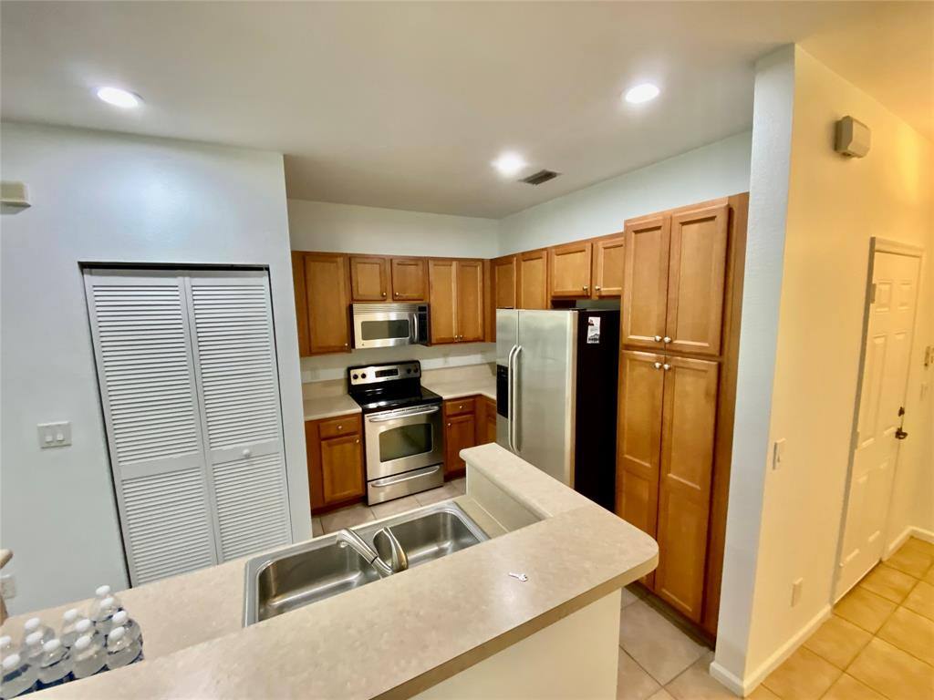 Apartment for rent at 8720 Cypress Walk Court, Fort Lauderdale, FL 33321