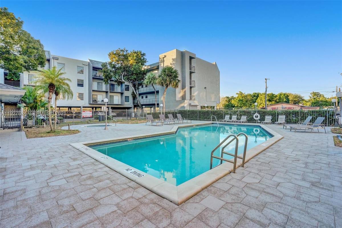 Apartment for rent at 1595 NE 135th St #334, Miami, FL 33161
