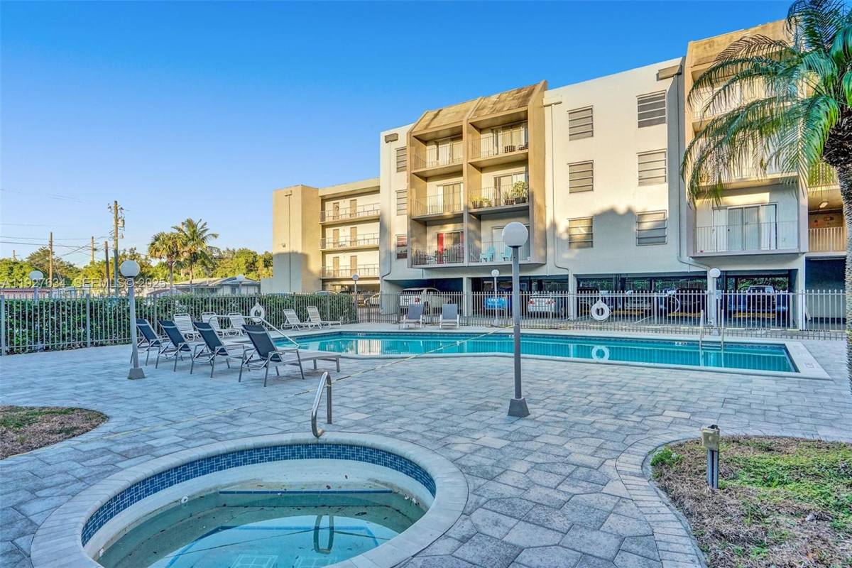 Apartment for rent at 1595 NE 135th St #334, Miami, FL 33161