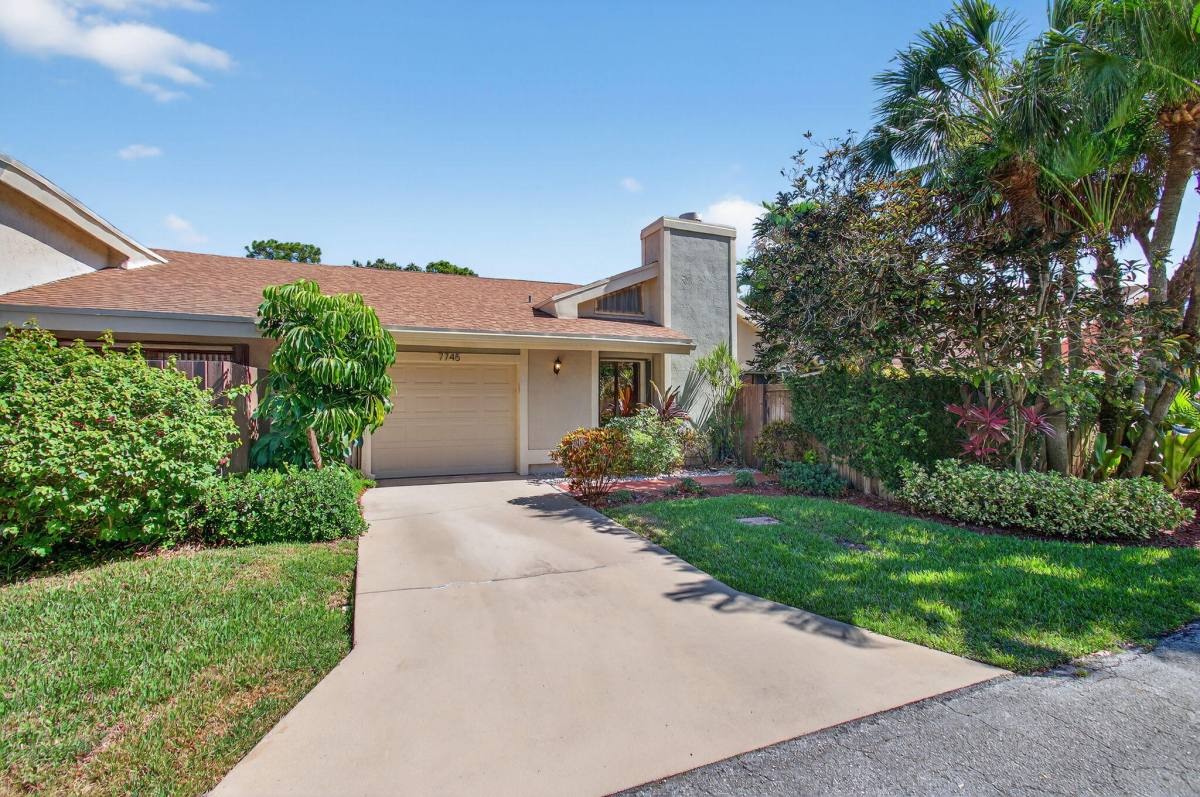 Apartment for rent at 7745 Stanway Place, Boca Raton, FL 33433