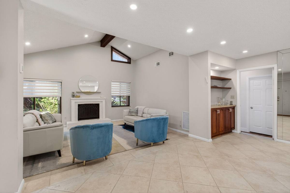 Apartment for rent at 7745 Stanway Place, Boca Raton, FL 33433