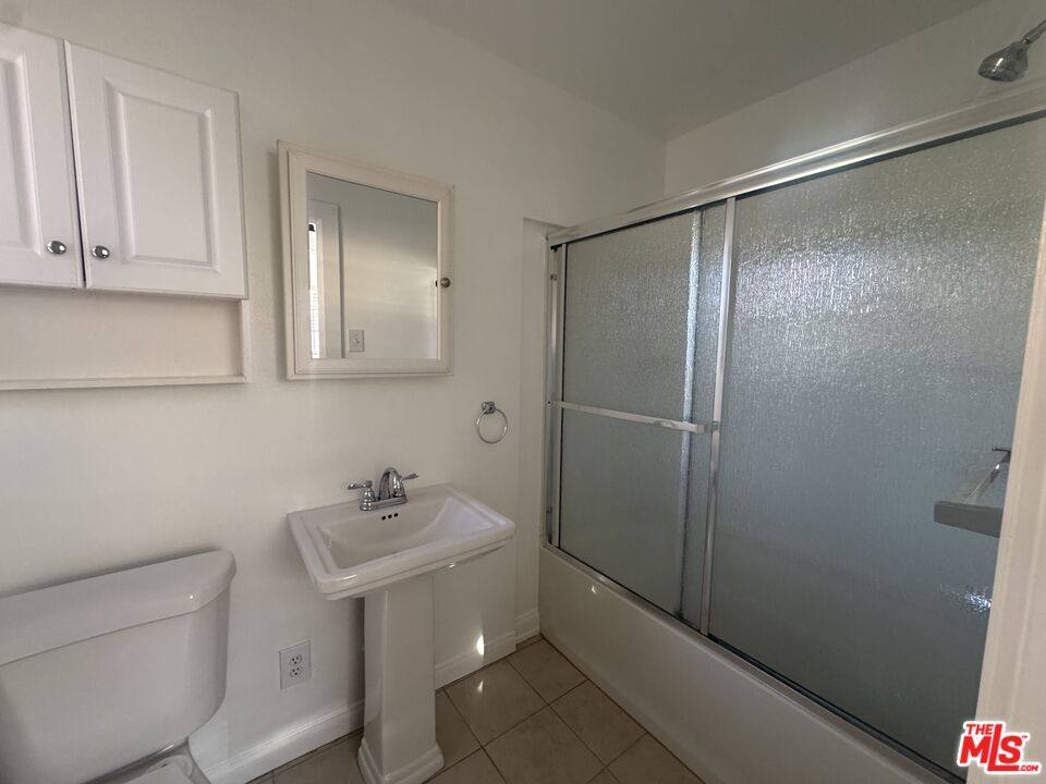 Apartment for rent at 317 N Coronado St #317, Los Angeles, CA 90026