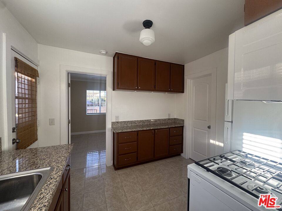 Apartment for rent at 317 N Coronado St #317, Los Angeles, CA 90026