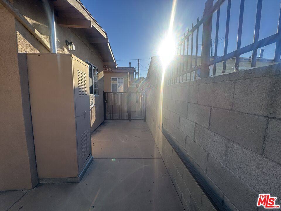 Apartment for rent at 317 N Coronado St #317, Los Angeles, CA 90026