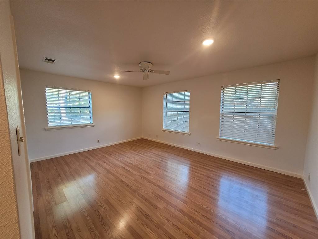 Apartment for rent at 306 E Anderson Ave #306, Round Rock, TX 78664