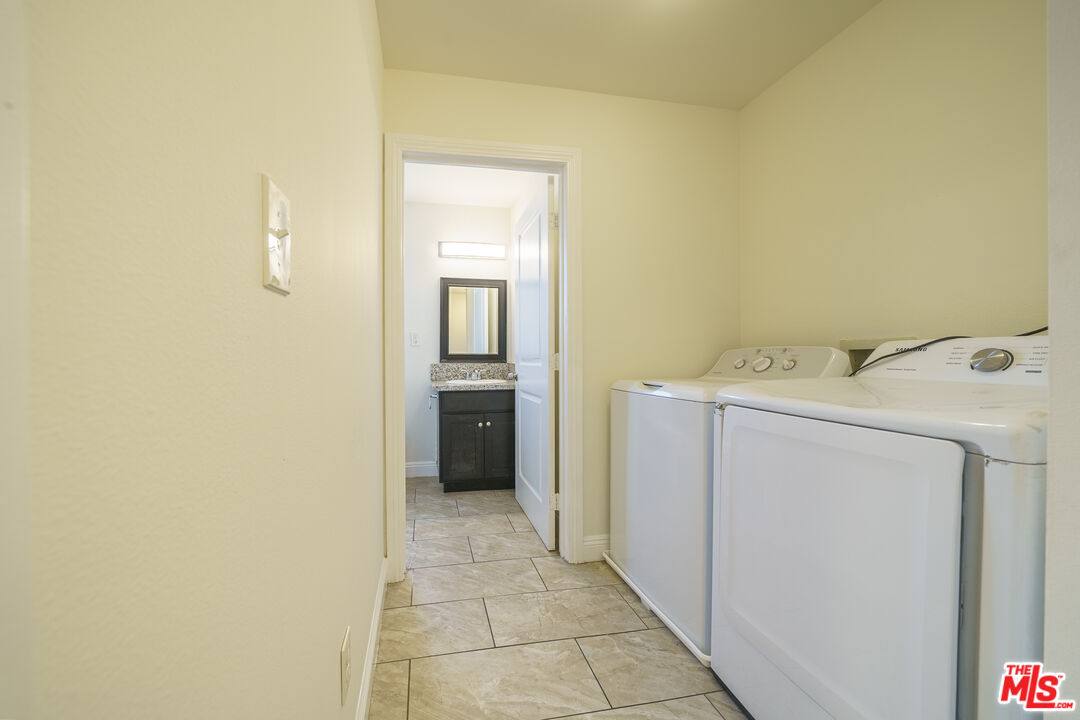 Apartment for rent at 154 E 84th Place #154, Los Angeles, CA 90003