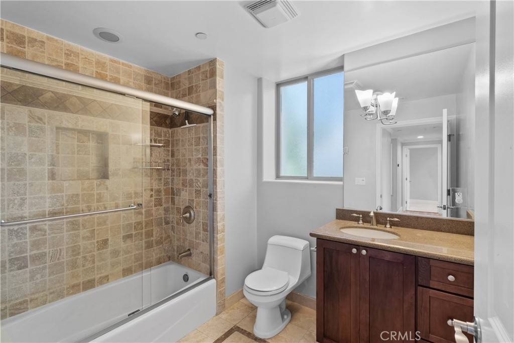 Apartment for rent at 11280 La Maida St #303, North Hollywood, CA 91602