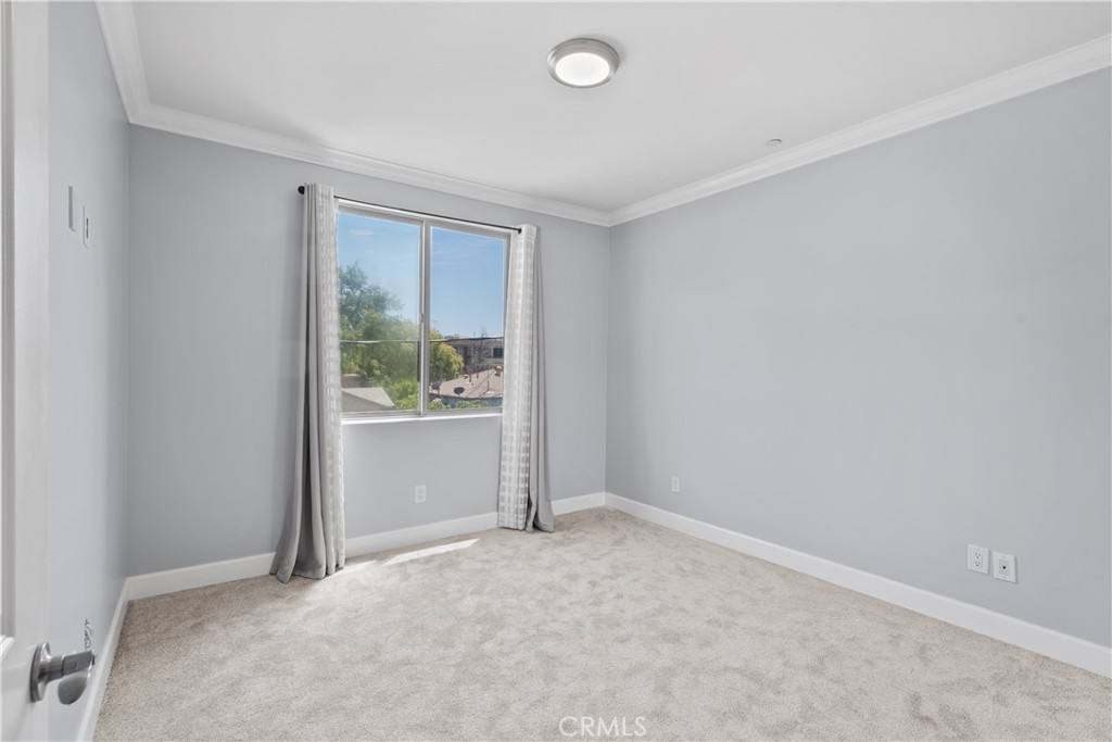 Apartment for rent at 11280 La Maida St #303, North Hollywood, CA 91602
