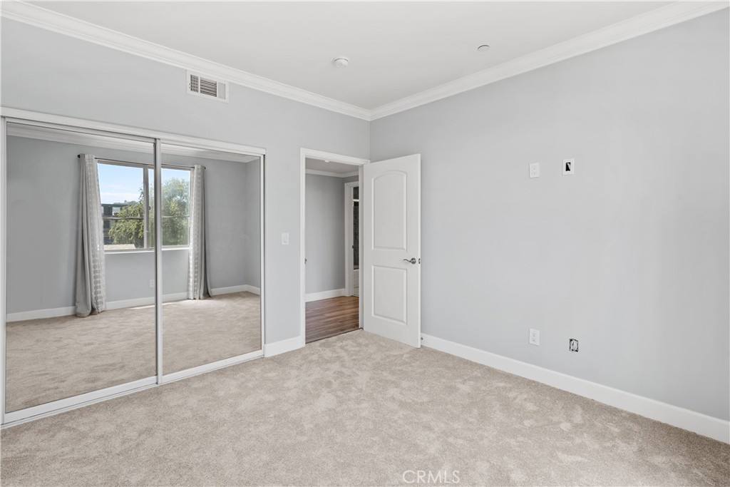 Apartment for rent at 11280 La Maida St #303, North Hollywood, CA 91602