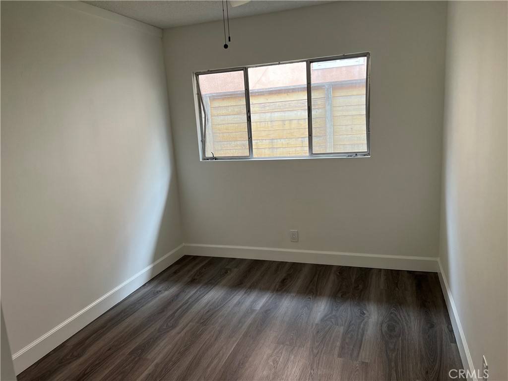 Apartment for rent at 6109 S La Cienega Blvd, Los Angeles, CA 90056