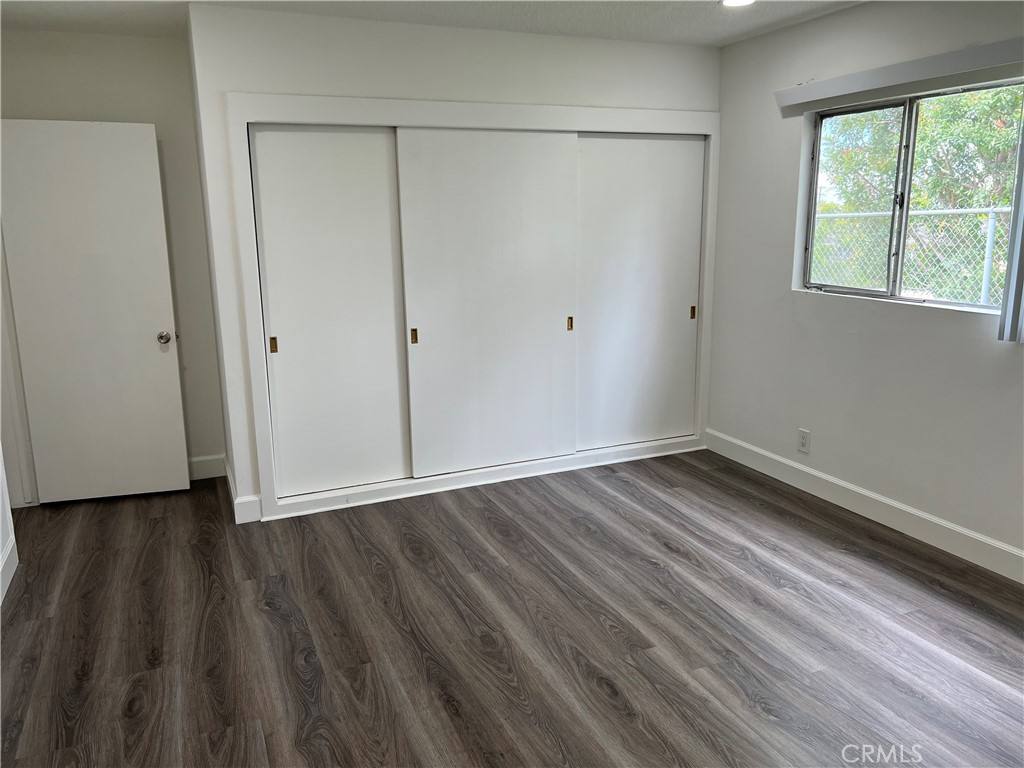 Apartment for rent at 6109 S La Cienega Blvd, Los Angeles, CA 90056