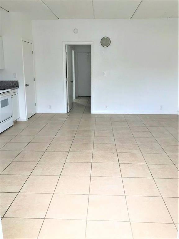Apartment for rent at 3611 N Dixie Highway 3611-3617, Fort Lauderdale, FL 33334