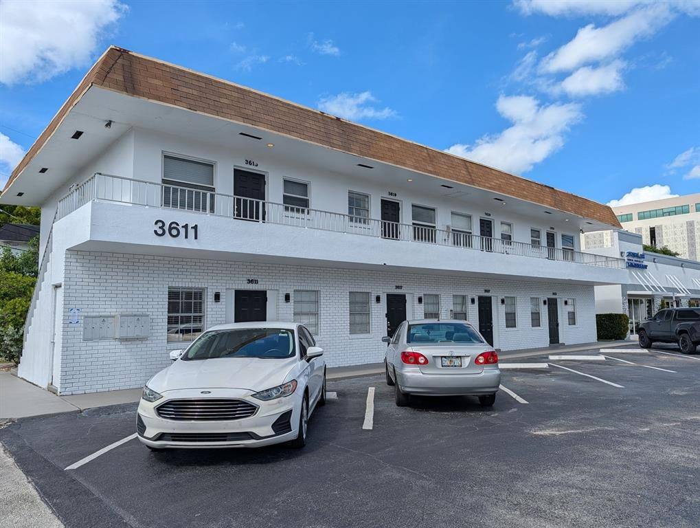 Apartment for rent at 3611 N Dixie Highway 3611-3617, Fort Lauderdale, FL 33334