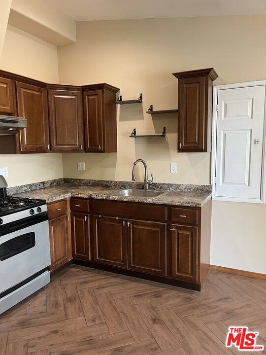 Apartment for rent at 16925 Dormie Place #16925ADU, Encino, CA 91436