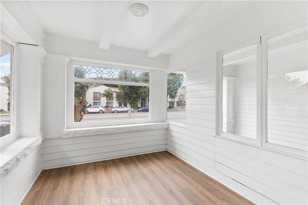 Apartment for rent at 2636 Normandie Ave, Los Angeles, CA 90007