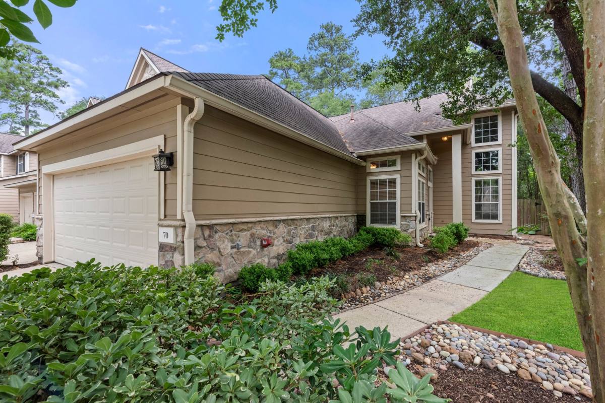 Townhouse for rent at 70 Harvest Wind Place #70, Spring, TX 77382