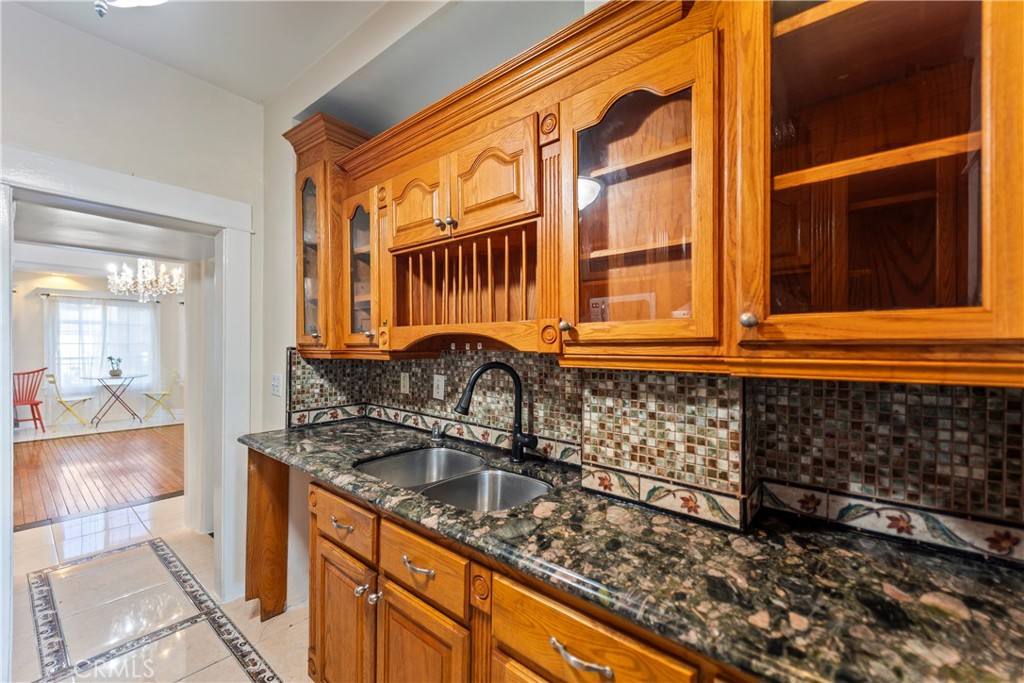 Apartment for rent at 1065 Laguna Ave, Los Angeles, CA 90026
