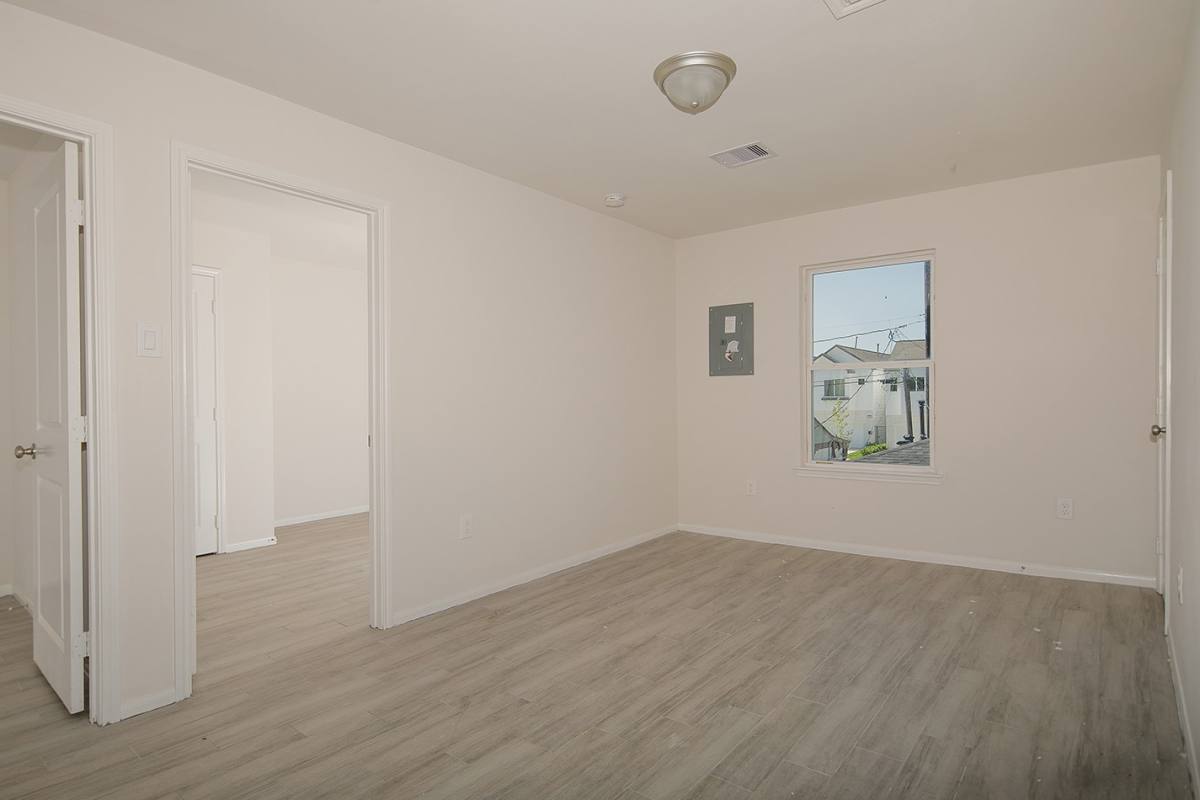 Apartment for rent at 4903 Noble St #1, Houston, TX 77020