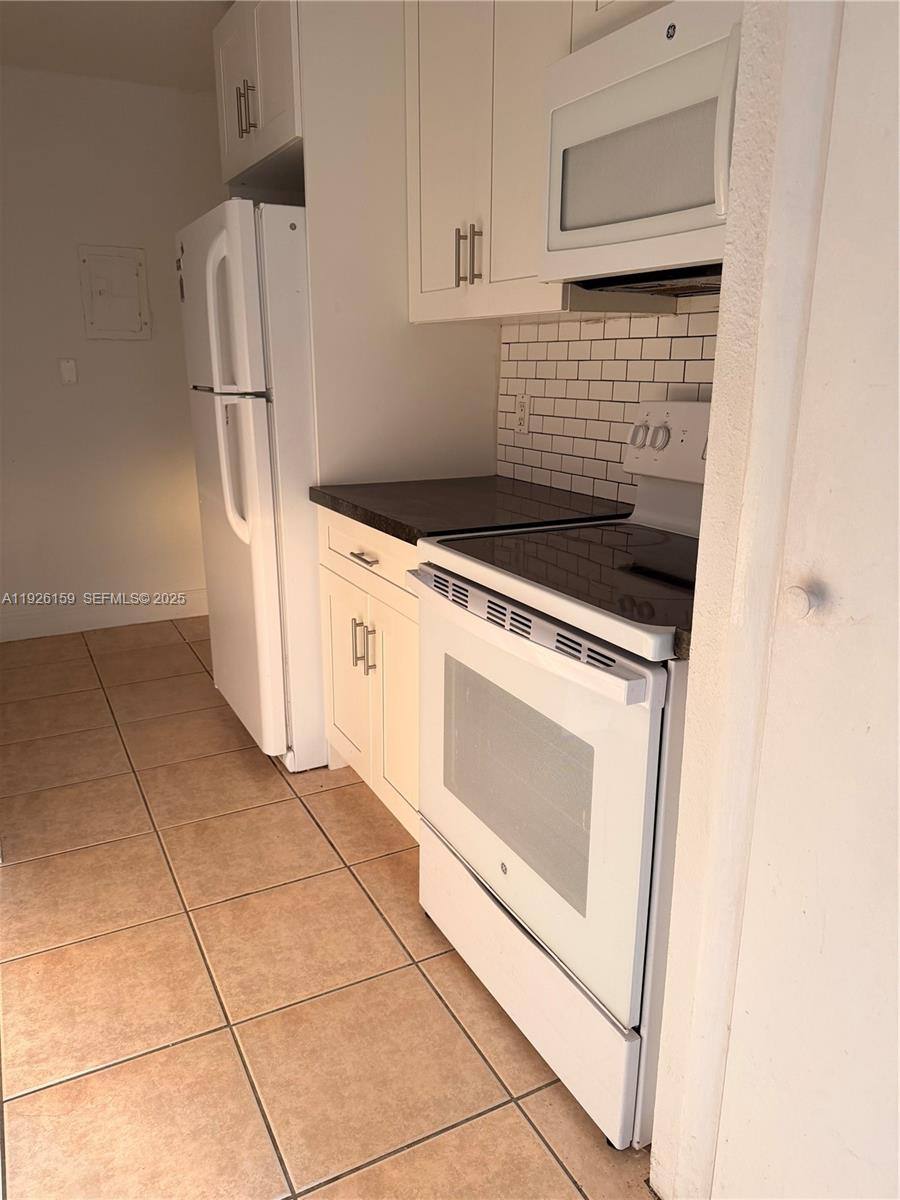 Condo for rent at 7250 SW 94th Place #7250B8, Miami, FL 33173