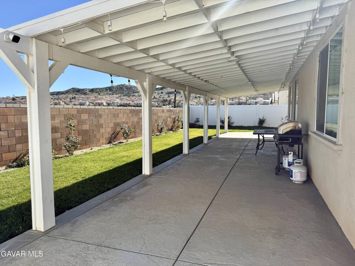 Apartment for rent at 38902 Malva Rosa Dr, Palmdale, CA 93551