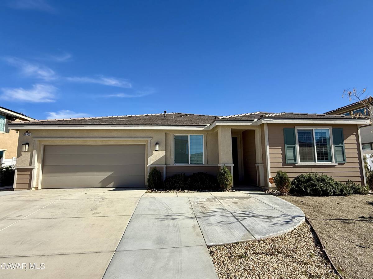 Apartment for rent at 38902 Malva Rosa Dr, Palmdale, CA 93551