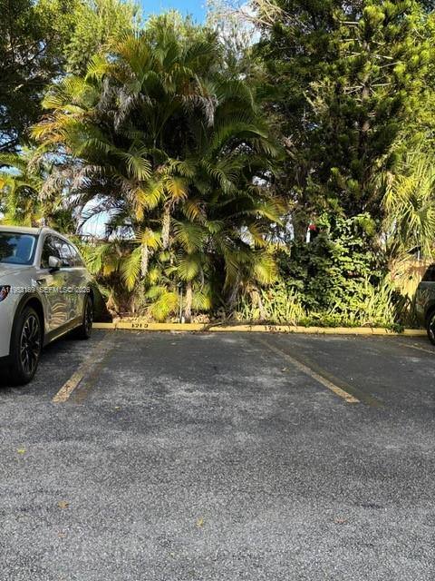 Apartment for rent at 4265 NW S Tamiami Canal Dr #1213, Miami, FL 33126