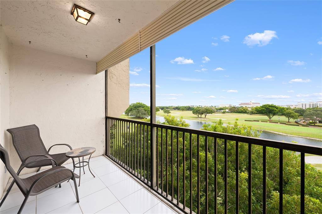Condo for rent at 3300 W Rolling Hills Circle #610, Fort Lauderdale, FL 33328