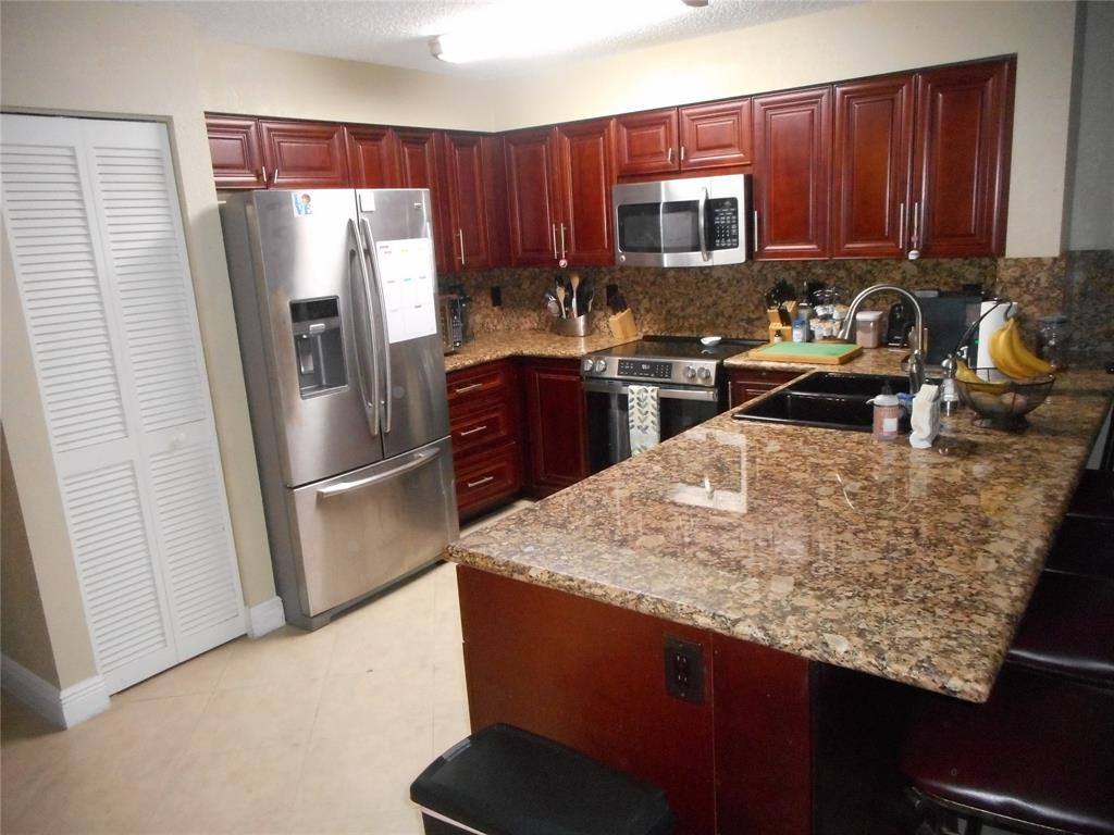 Apartment for rent at 1741 SW 109th Terrace, Fort Lauderdale, FL 33324