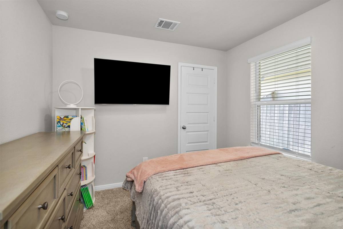 Apartment for rent at 18544 Meadow Point Lane, Montgomery, TX 77316