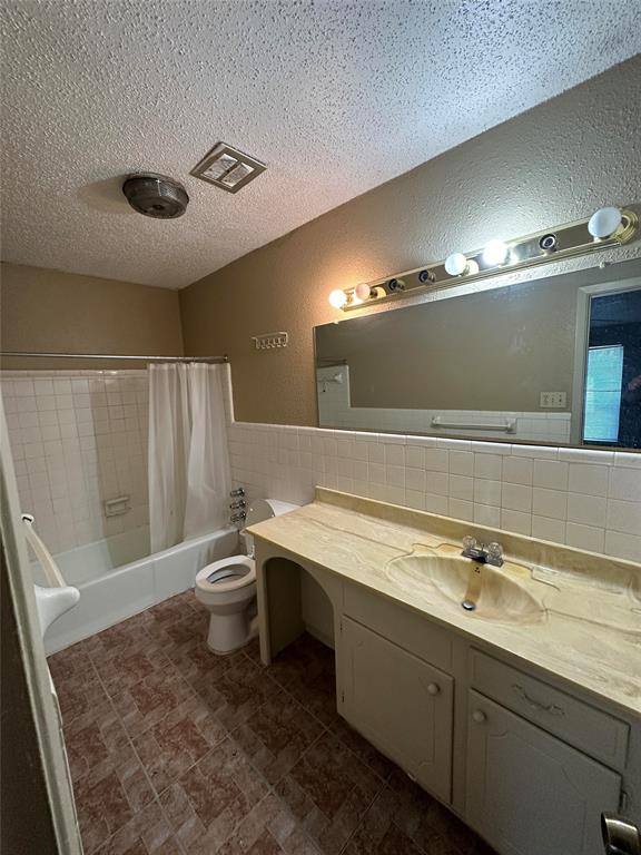 Apartment for rent at 1904 W Sanford St, Arlington, TX 76012