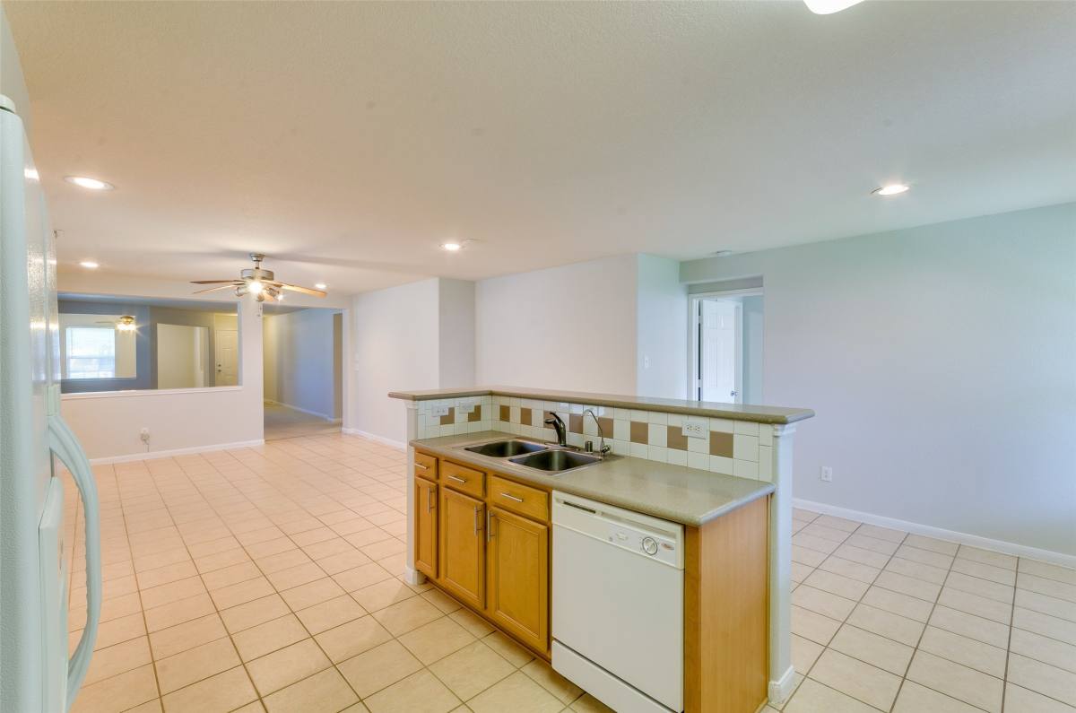 Apartment for rent at 3302 Legends Landing Dr, Spring, TX 77386
