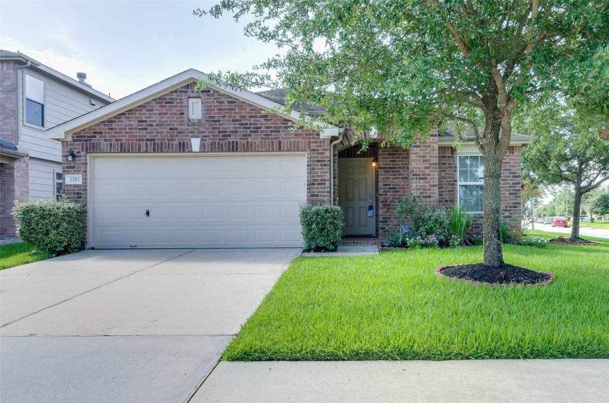 Apartment for rent at 3302 Legends Landing Dr, Spring, TX 77386