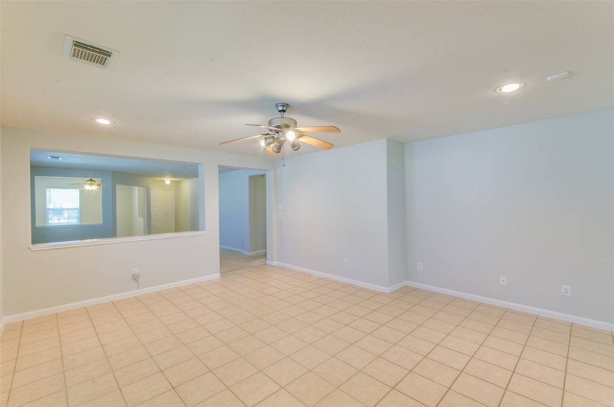 Apartment for rent at 3302 Legends Landing Dr, Spring, TX 77386