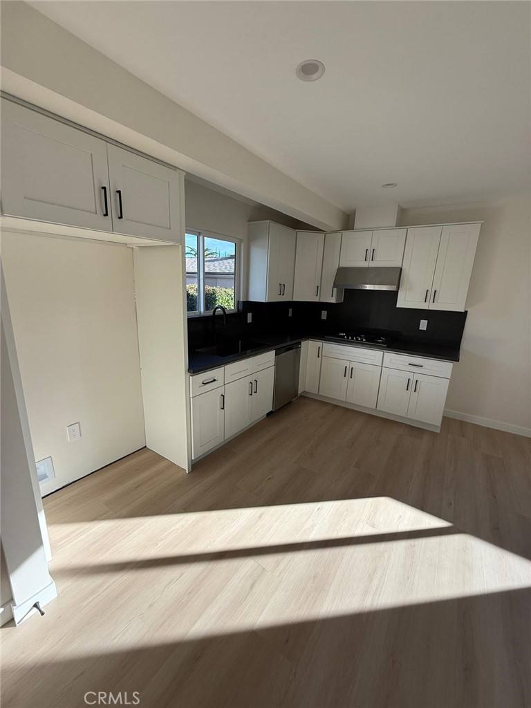 Apartment for rent at 8601 Delco Ave #86011 2, Winnetka, CA 91306