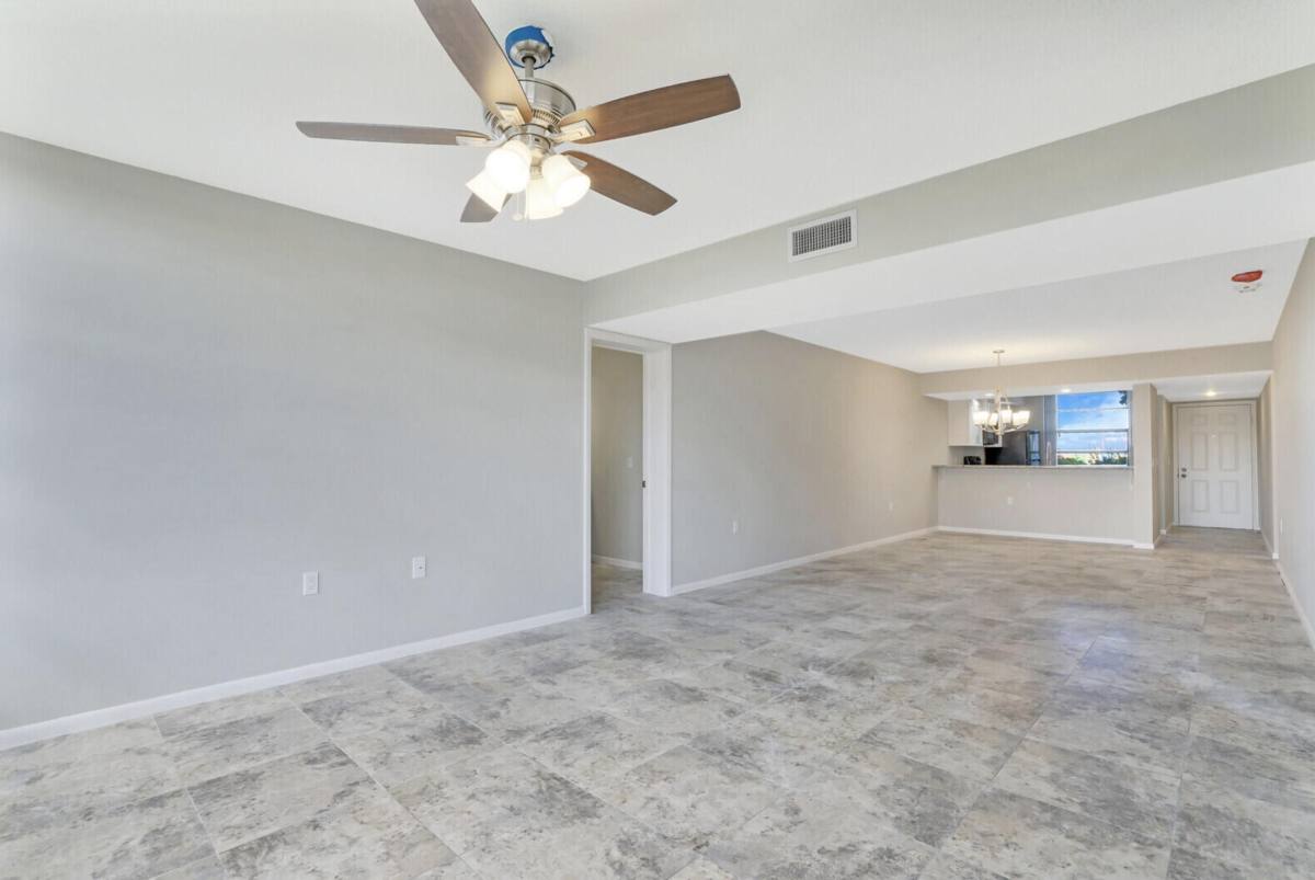 Apartment for rent at 3636 Whitehall Dr #401, West Palm Beach, FL 33401