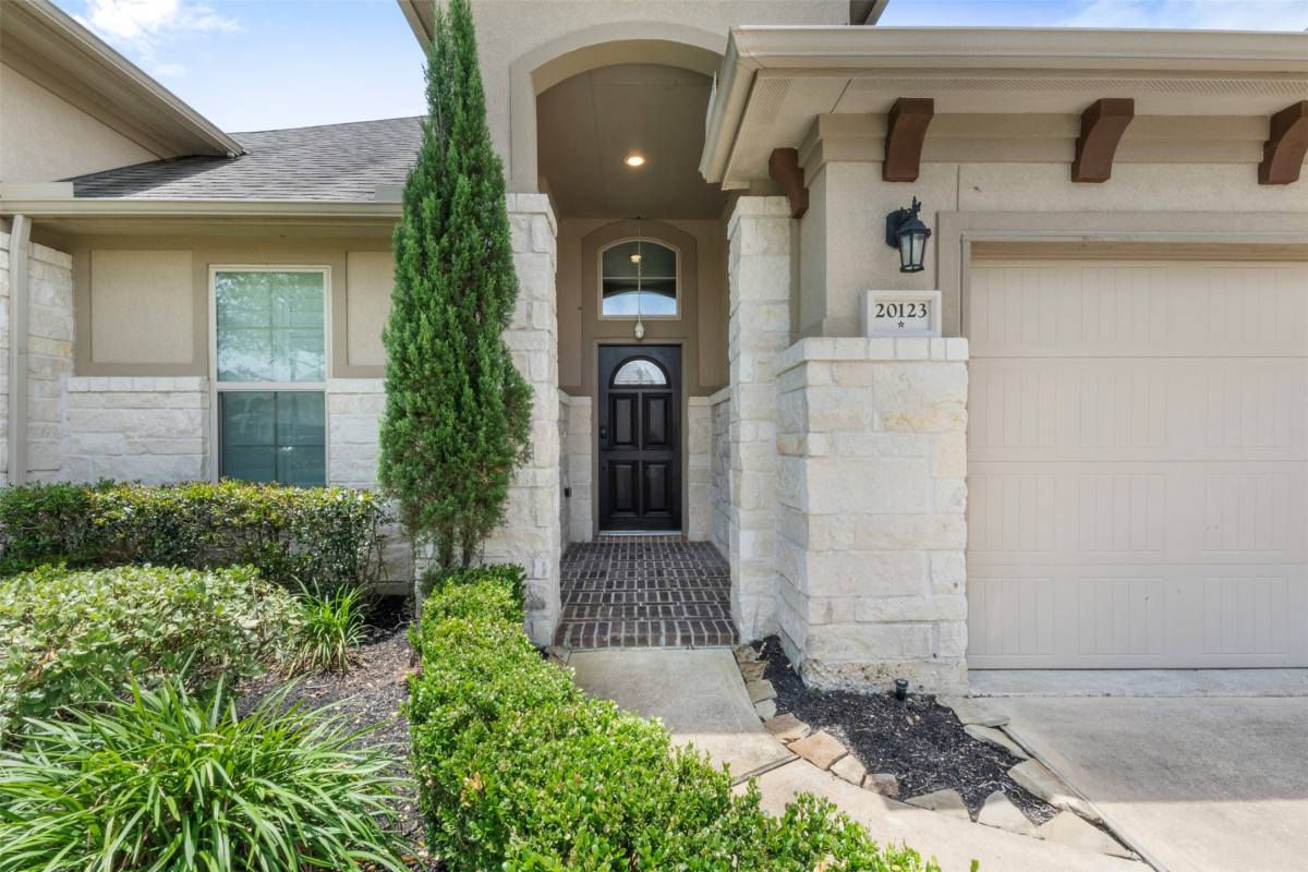 Apartment for rent at 20123 Cascading Falls Blvd, Cypress, TX 77433