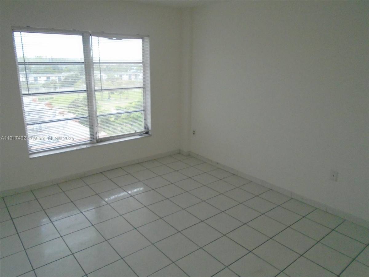 Condo for rent at 4174 Inverrary Dr #1004, Fort Lauderdale, FL 33319