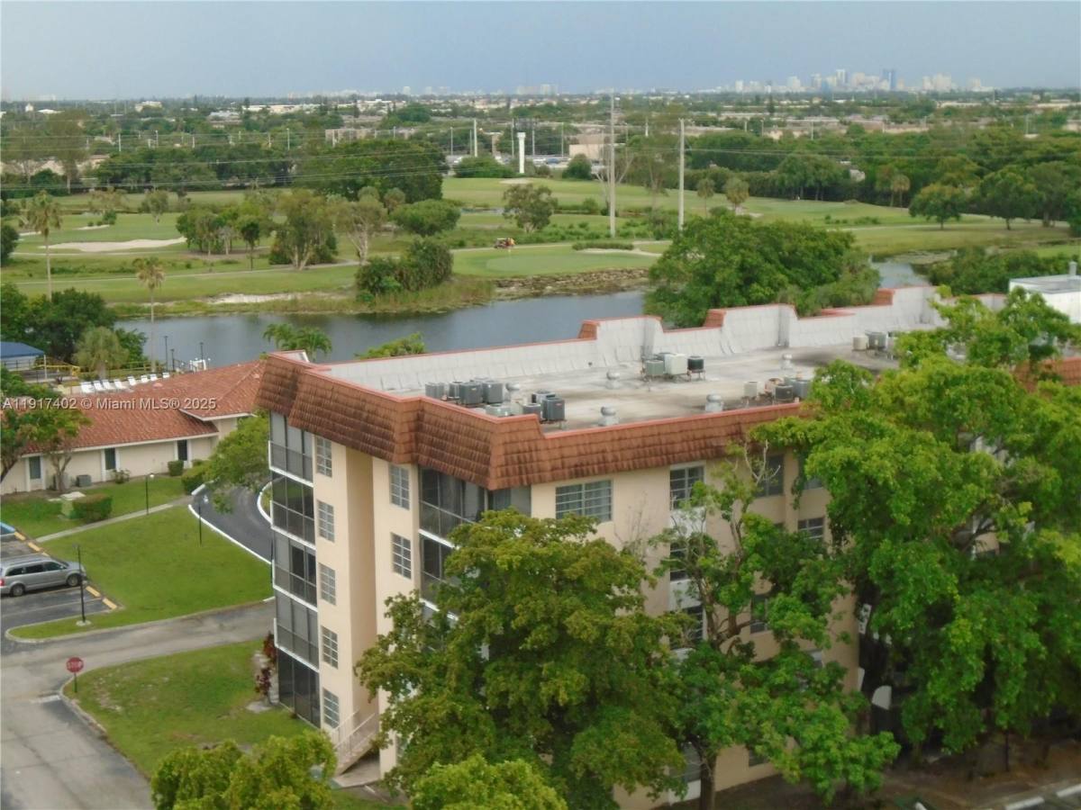 Condo for rent at 4174 Inverrary Dr #1004, Fort Lauderdale, FL 33319