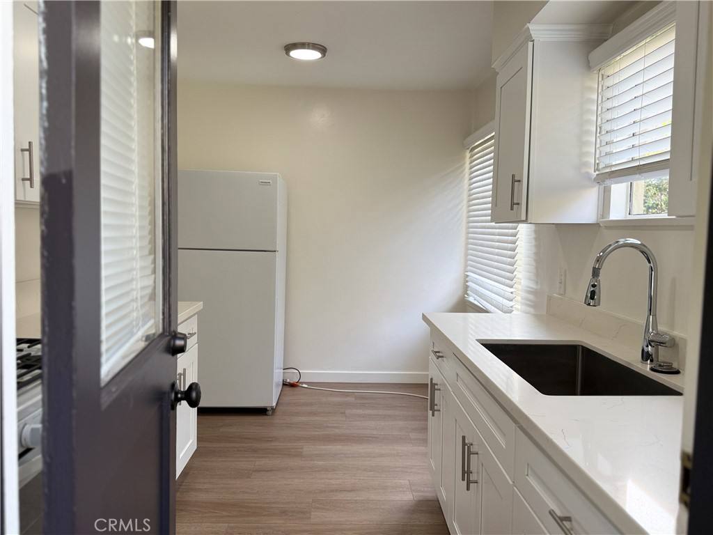 Apartment for rent at 2652 23rd St, Santa Monica, CA 90405