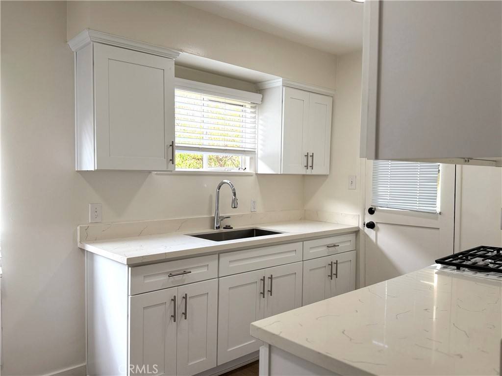 Apartment for rent at 2652 23rd St, Santa Monica, CA 90405