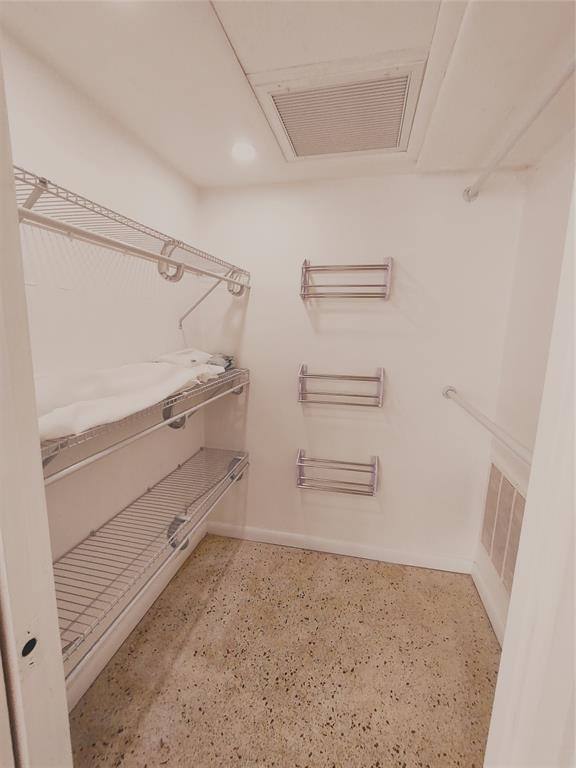Condo for rent at 2727 Yacht Club Blvd #27273D, Fort Lauderdale, FL 33304