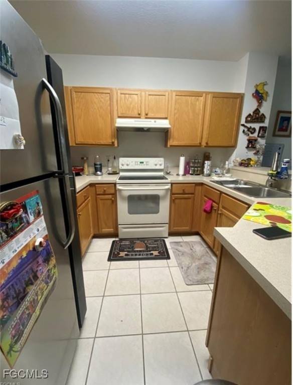 Townhouse for rent at 10052 Pacific Pines Ave, Fort Myers, FL 33966