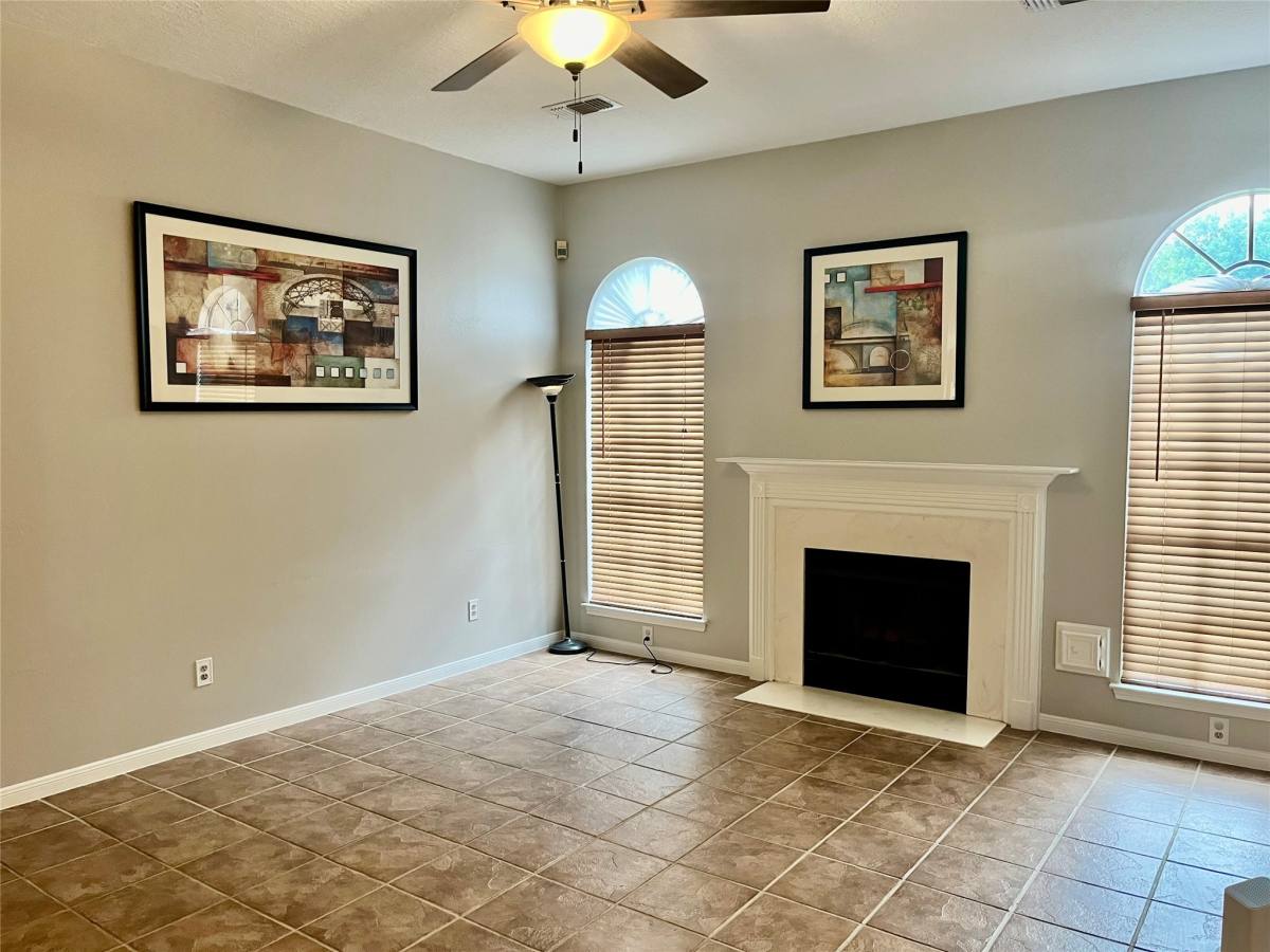Apartment for rent at 11302 Meadowchase Dr, Houston, TX 77065