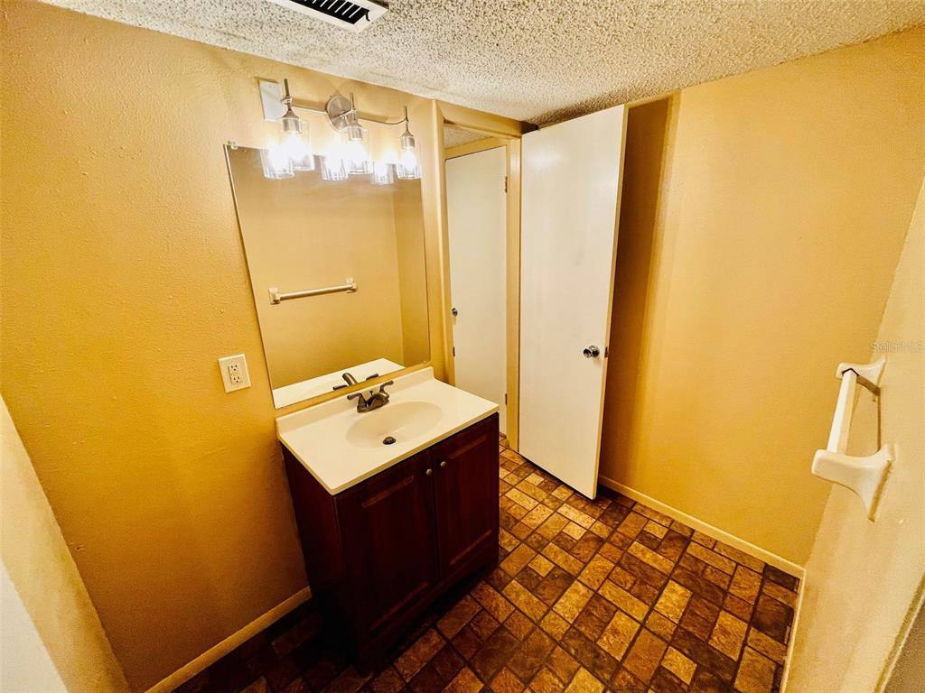 Apartment for rent at 7529 Pitch Pine Circle #7529D, Tampa, FL 33617