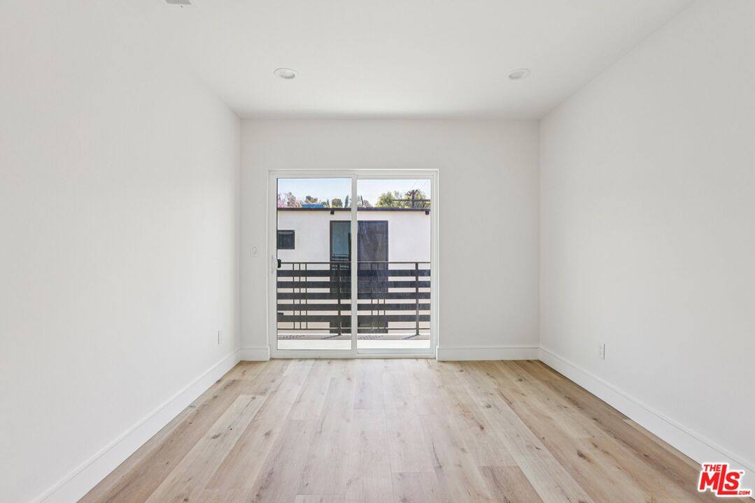 Apartment for rent at 2111 Holly Dr #2, Los Angeles, CA 90068