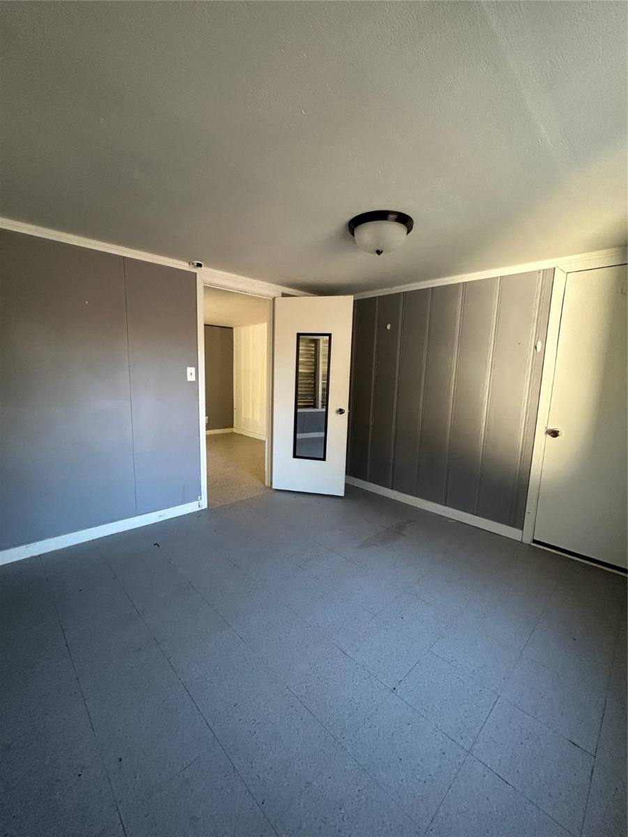 Apartment for rent at 1901 N Ave G #1, Freeport, TX 77541