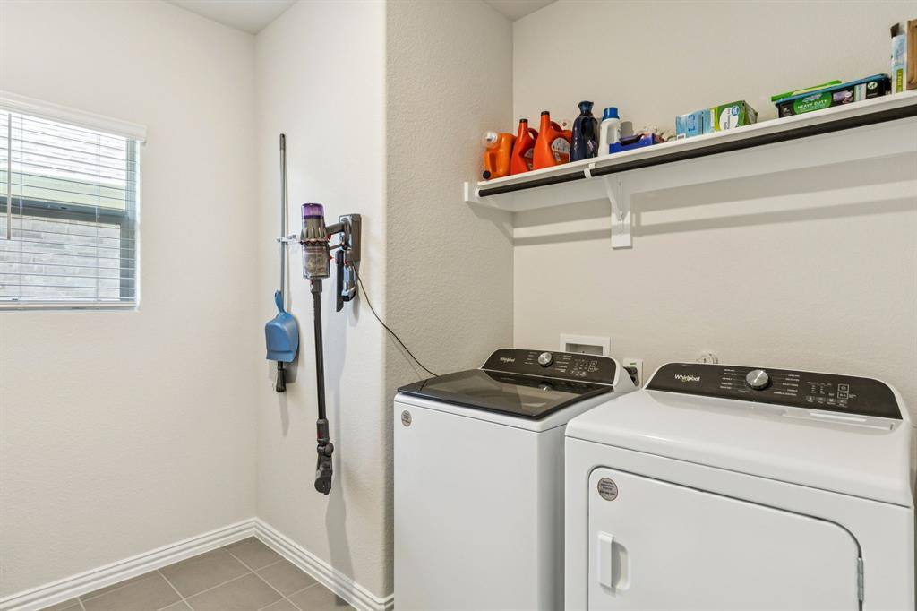 Apartment for rent at 1008 Edgehurst Dr, McKinney, TX 75071